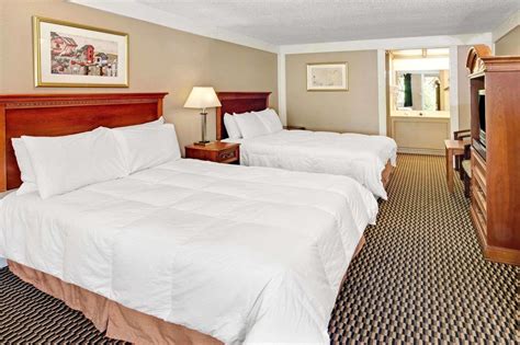 JACUZZI INN INDIANAPOLIS | BOOK NOW SAVE ON ACCOMMODATION IN INDIANAPOLIS