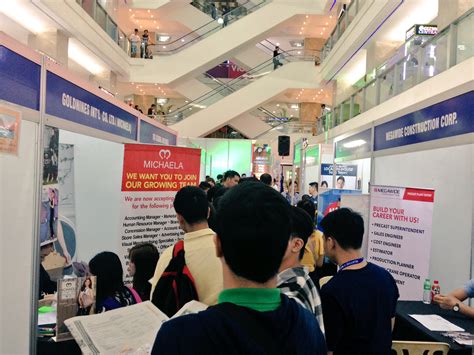 Manila Bulletin News on Twitter: "LOOK: Despite the rainy weather