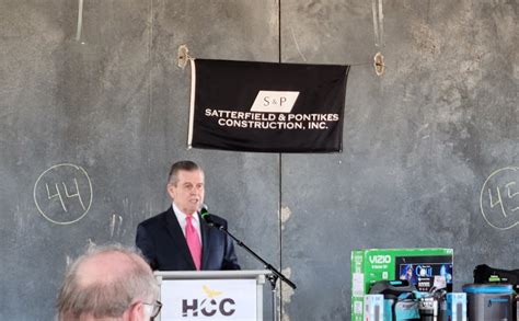 HCC hosts topping out ceremony for new Katy area campus | Katy Times