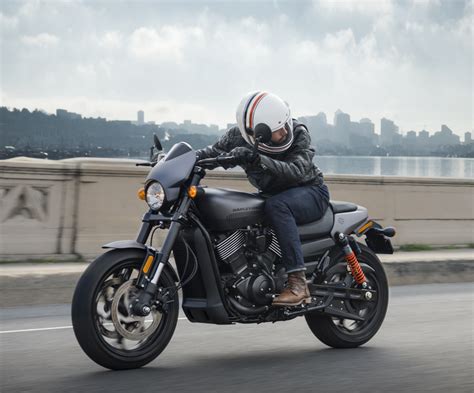 Harley Davidson Introduces New Street Rod For Young Urban Riders