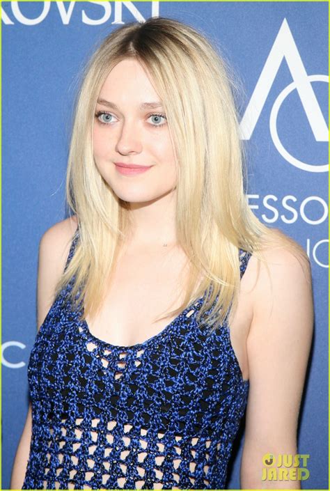 Dakota Fanning Flashes Bra And Underwear In Sexy See Through Dress Photo 3234317 Dakota Fanning