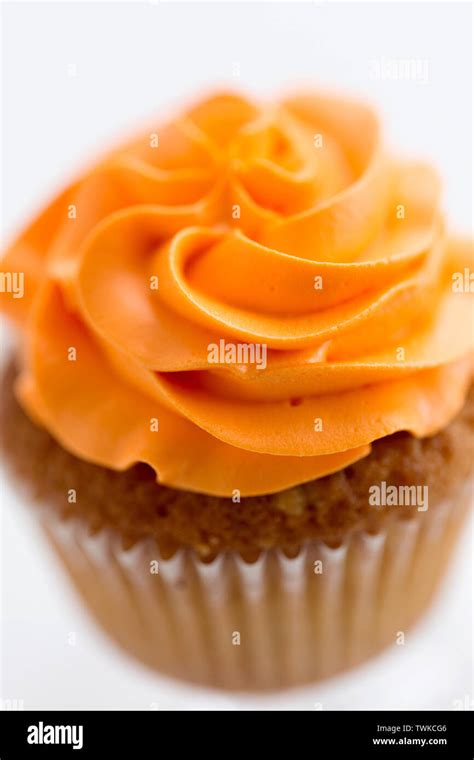 Cupcake With Buttercream Frosting Hi Res Stock Photography And Images