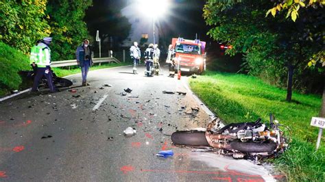 T Dlicher Zusammensto Zwei Motorradfahrer Sterben Bei Unfall Auf B