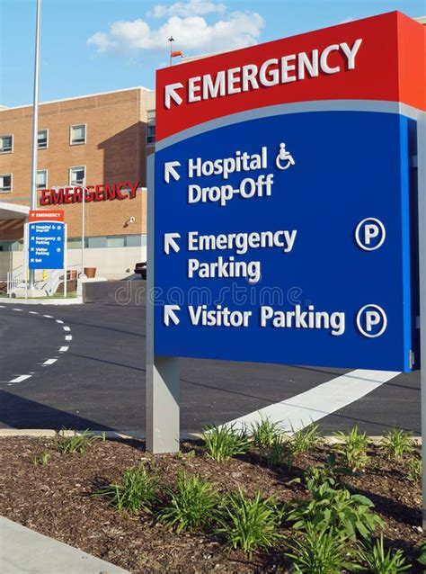 Hospital Emergency Room Sign. Signs outside a hospital identifying the ...