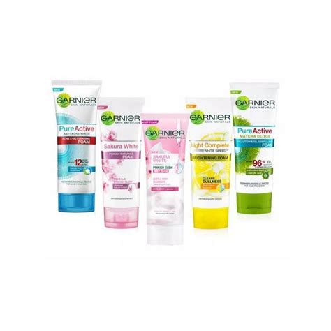 Jual Garnier Light Complete Bright Complete Facial Foam Scrub Whip