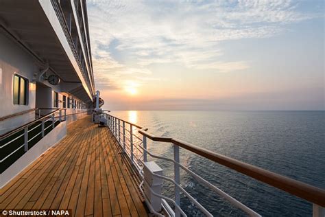 Cruise Workers Reveal Things That Passengers Never Know Daily Mail Online