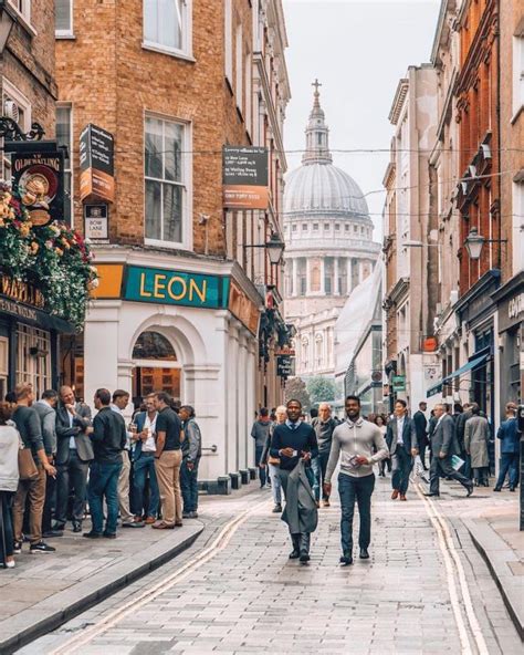 50 London Instagram Accounts You Need To Follow In 2018