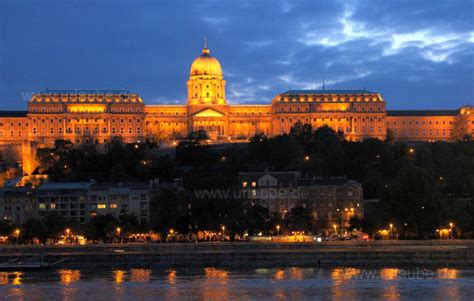 Sehensw Rdigkeiten In Budapest Burgberg Burgpalast Fischerbastei