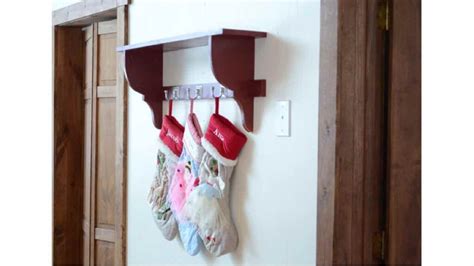 Shelf with Hooks – Free Woodworking Plan.com