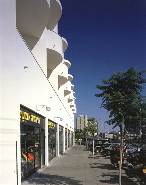 Gallery of Architecture City Guide: Tel Aviv - 16