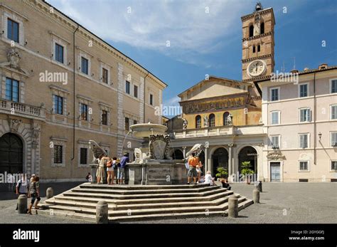 Basilica Di Santa Maria In Trastevere Hi Res Stock Photography And