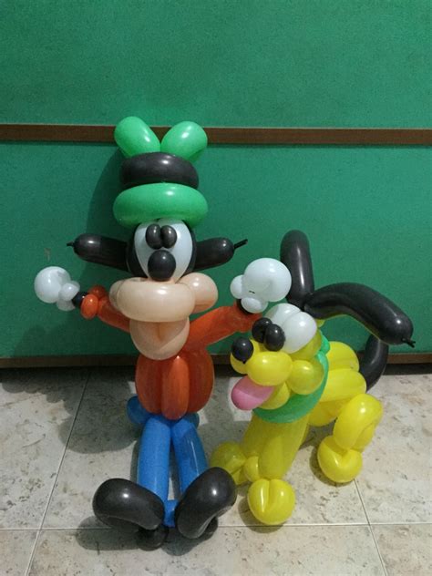 Goofy And Pluto Balloon Sculpture