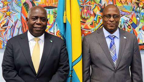 Prime Minister Davis Meets with the Leader of the Opposition - ZNS BAHAMAS