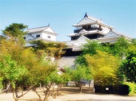 #612: Matsuyama Castle in Ehime (Semiweekly-pedia of Japan) - The BBB