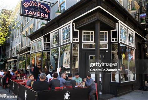 White Horse Tavern Photos and Premium High Res Pictures - Getty Images