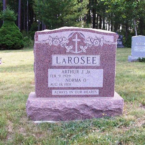 LaRosee Upright Headstone - Quincy Memorials