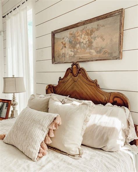 24 Rustic Bedroom Ideas To Make Your Room Ultra Cozy