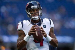 Deshaun Watson Struggling Through Practice Goes Viral