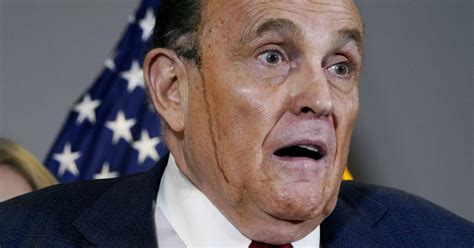 Rudy Giuliani Chiede A Trump La Grazia Preventiva Ma Non Si Sa Per