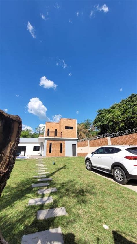 Hermosa Casa Con Piscina En Alquiler En San Bernardino Ref B E C