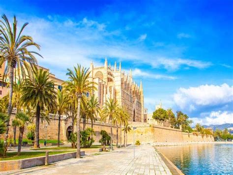 Cuál es la mejor zona para alojarse en Palma de Mallorca 2024