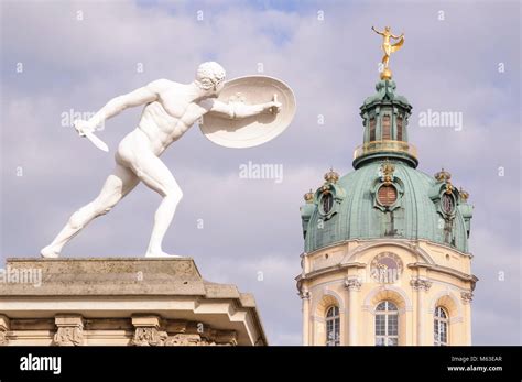 Schloss Statue Hi Res Stock Photography And Images Alamy