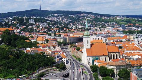 Bratislava 5 Attrazioni Uniche Che Vi Faranno Innamorare Della