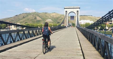 De fietsroute ViaRhôna verbindt het Meer van Genève met de Middellandse