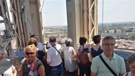 Valls Bat R Cord De Visites Als Monuments Per Sant Joan