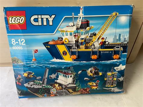 Lego City Deep Sea Explorers Exploration Vessel Building Kit