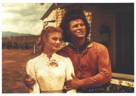 Gordon Macrae As Curly And Shirley Jones As Laurey Williams With