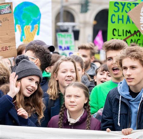 Fridays For Future Es Scheint Als Leide Greta Unter Dem Fr Hlichen