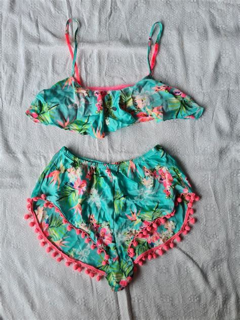 Victoria S Secret Tropical Lingerie Set Women S Fashion Undergarments And Loungewear On Carousell