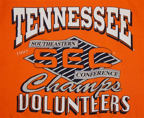 M * vtg 90s 1997 Tennessee Vols crewneck sweatshirt * volunteers shirt