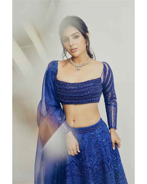 Pic Talk Samyukta Menon Showing Off Her Sexy Navel