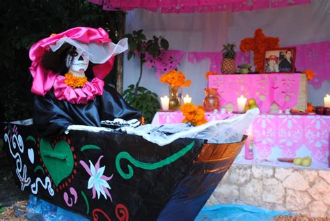 Elementos Que No Pueden Faltar En Una Ofrenda Mexicana