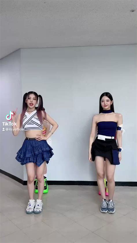 ITZY Worldwide Team On Twitter RT ITZYofficial SneakersChallenge