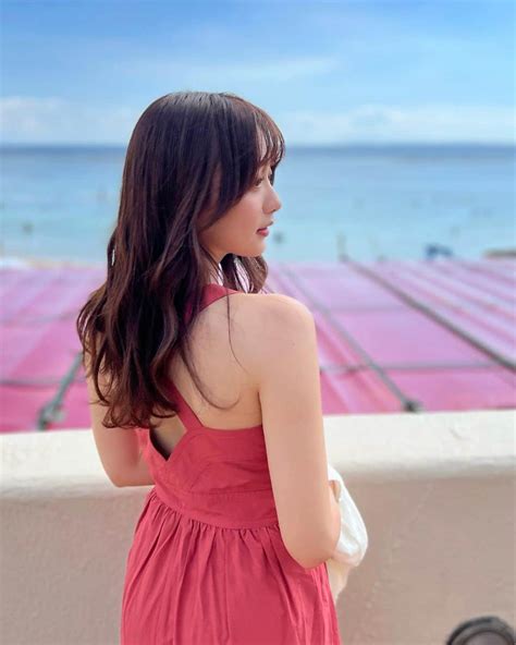 森香澄さんのインスタグラム写真 森香澄instagram「 この間スタイリストさんに肩甲骨が綺麗！と褒められました嬉」9月16日