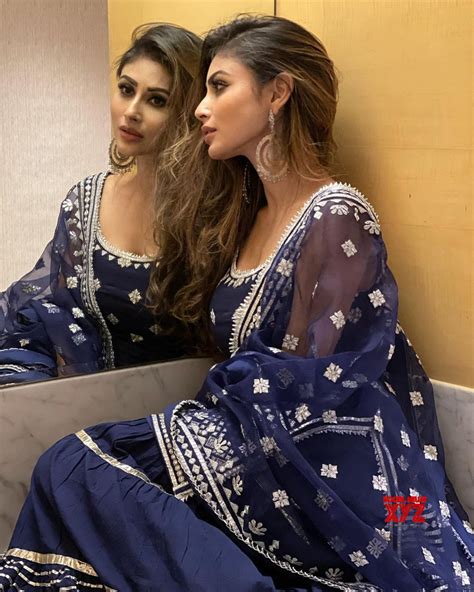 Actress Mouni Roy Latest Glam Stills In A Traditional Outing Social News Xyz