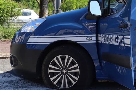 Ard Che Apr S Un Accident De Voiture Une Femme De Ans Reste