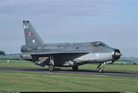 (mirip mig-21) English Electric / BAC Lightning Interceptor (1960 ...