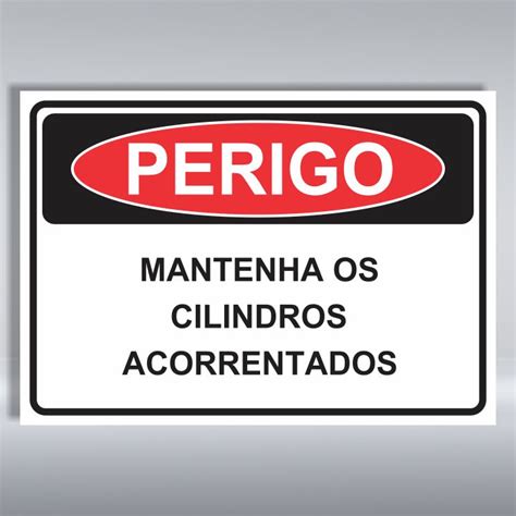 Placa De Perigo Mantenha Os Cilindros Acorrentados