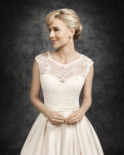 Be Ella Rosa By Kenneth Winston Preowned Wedding Dresses