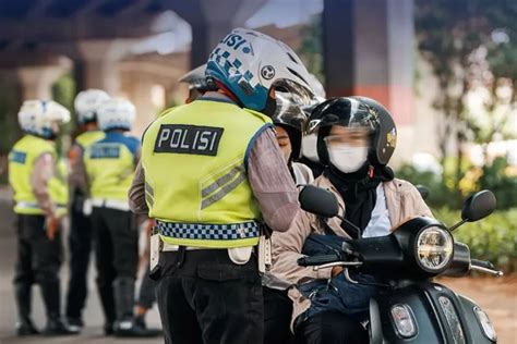 Hari Pertama Operasi Patuh Jaya Di Jakarta Pengendara Kena