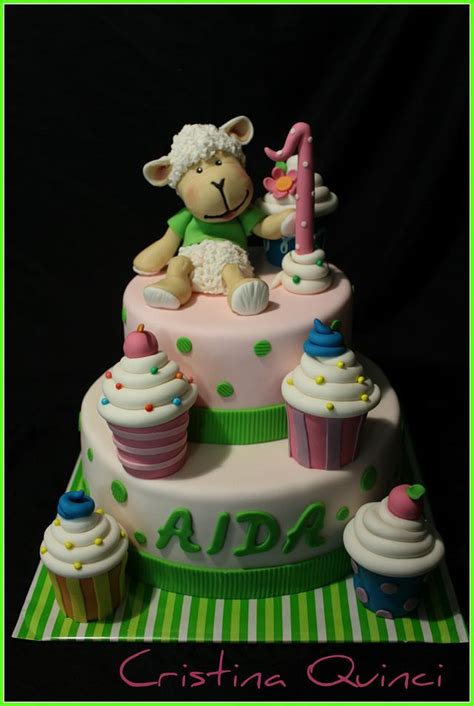 Dolly Cake Decorated Cake By Cristina Quinci Cakesdecor