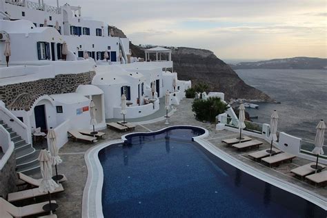 Volcano View Hotel Santorini Review • Santorini Holiday for Kids