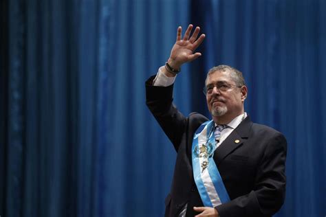 Bernardo Arevalo Finally Sworn In as President of Guatemala - Confidencial