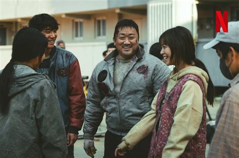 [Photos + Video] New Behind-the-scenes Stills and Video Added for the Korean Movie 'Badland ...