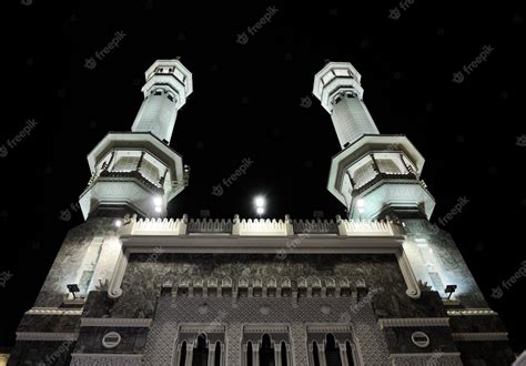 Premium Photo | Makkah Kaaba Hajj Muslims