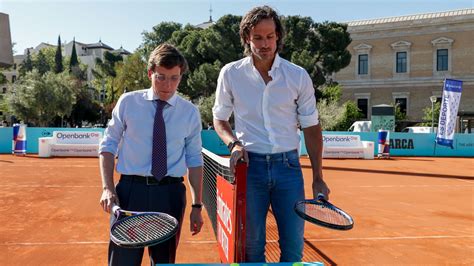 Almeida y Feliciano López inauguran la pista del Mutua Madrid Open en Colón